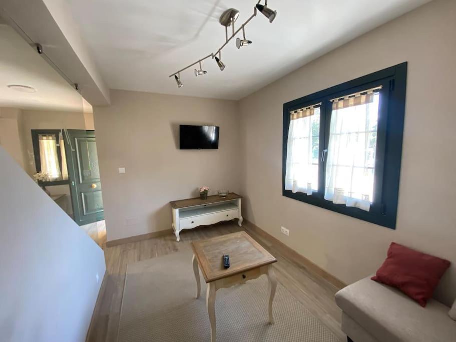Casa En Montealegre Reformada Y Acogedora Samano